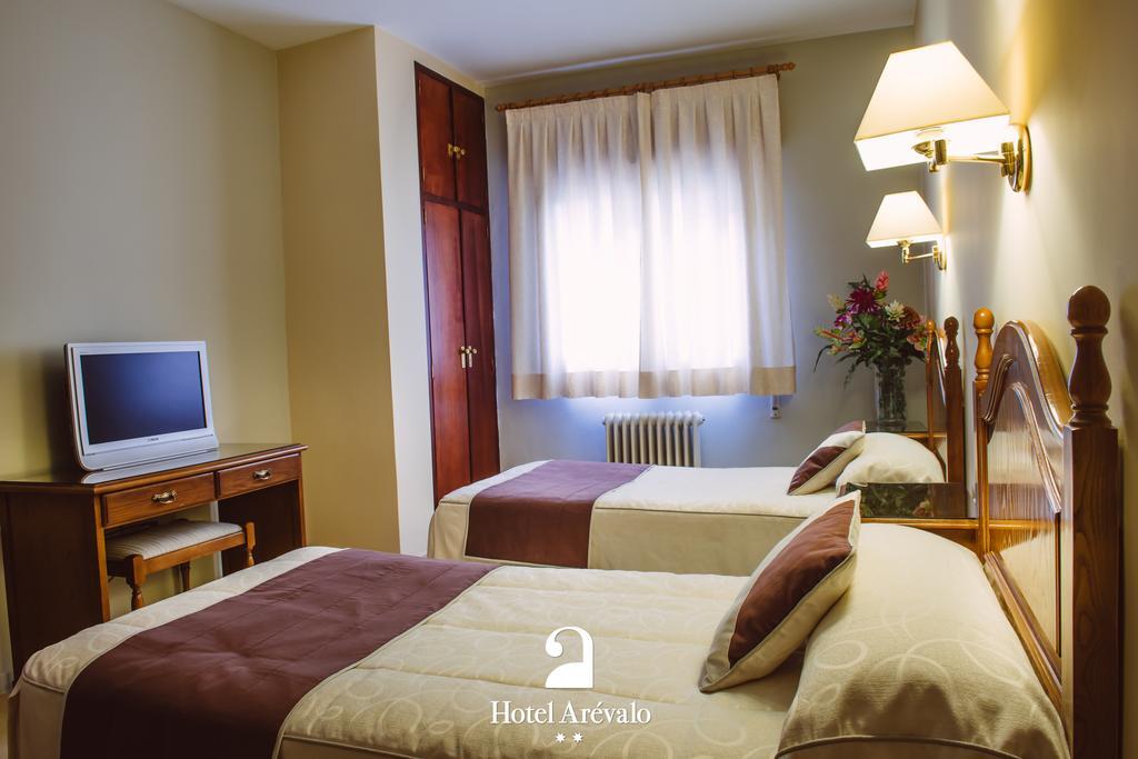 Hotel Arevalo เกว็งกา ห้อง รูปภาพ